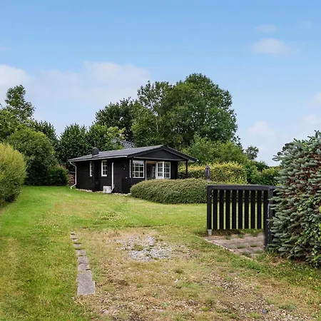 Awesome Home In Aabenraa With Wifi